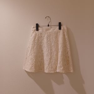 The limited cream skirt size 2